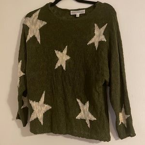 OLIVE GREEN STAR SWEATER